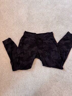 lululemon Black Camo Track Joggers size 10